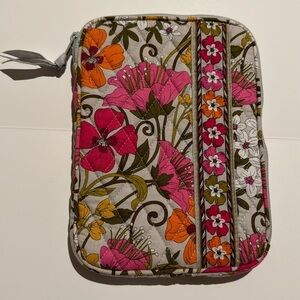 Vera‎ Bradley Quilted Tea Garden Tablet Zip Around Case Sleeve Holder